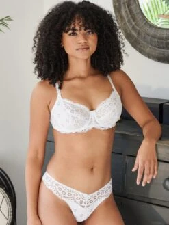 Pour Moi Swoon Thong - White