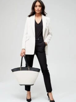 Everyday The Slim Leg Trouser - Black 10 Everyday The Slim Leg Trouser - Black -RIVE IS Clothing Shop N6DHK SQ3 0000000004 BLACK MDo1