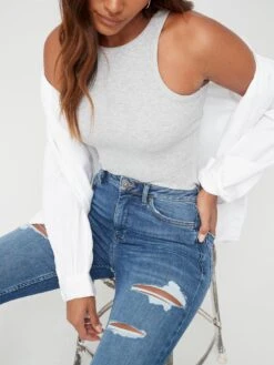 V By Very Short Ella High Waist Open Rips Skinny Jean - Mid Wash 9 V By Very Short Ella High Waist Open Rips Skinny Jean - Mid Wash -RIVE IS Clothing Shop QUM4V SQ4 0000000265 MID WASH MDd1