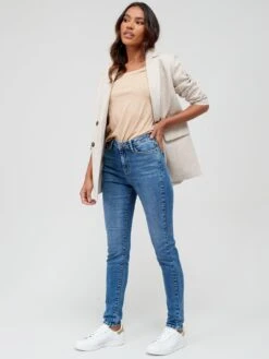 Everyday Relaxed Skinny Jean - Mid Wash  -RIVE IS Clothing Shop V3NBV SQ6 0000000265 MID WASH MDd2