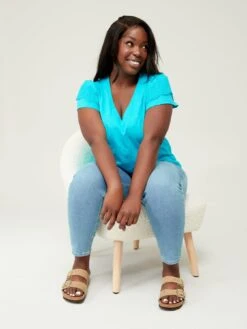 V By Very Curve V Neck Broderie Short Sleeve Top - Bright Blue -RIVE IS Clothing Shop V9DNQ SQ5 0000000197 BRIGHT BLUE MDd1