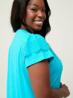 V By Very Curve V Neck Broderie Short Sleeve Top - Bright Blue -RIVE IS Clothing Shop V9DNQ SQ6 0000000197 BRIGHT BLUE MDd2