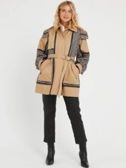 BOSS Casita Premium Houndstooth Short Trench Coat - Beige 13 BOSS Casita Premium Houndstooth Short Trench Coat - Beige -RIVE IS Clothing Shop VFU3L SQ6 0000000108 BEIGE MDd2