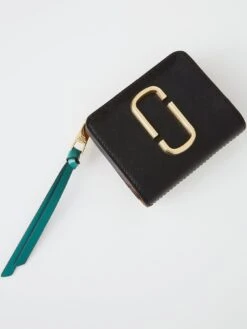 MARC JACOBS The Mini Snapshot Zip Top Wallet - Black/Honey Ginger Multi -RIVE IS Clothing Shop VI2Y1 SQ2 0000000004 BLACK SLa