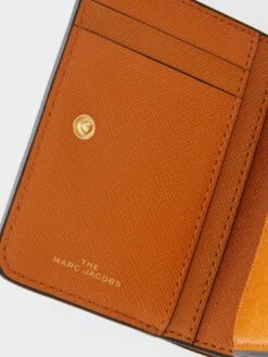 MARC JACOBS The Mini Snapshot Zip Top Wallet - Black/Honey Ginger Multi -RIVE IS Clothing Shop VI2Y1 SQ3 0000000004 BLACK SLd