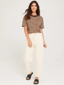 Lucy Mecklenburgh Premium Joggers - Cream 