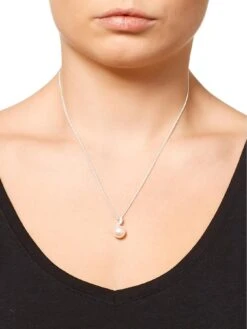 Beaverbrooks Silver Cubic Zirconia Freshwater Cultured Pearl Pendant And Earrings Set -RIVE IS Clothing Shop VJ73T SQ3 0000000035 SILVER SLd