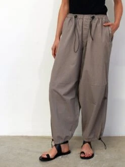 Religion Oversized Cargo Parachute Pant - Fawn -RIVE IS Clothing Shop VJWQ7 SQ3 0000000108 BEIGE MDo