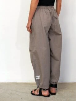 Religion Oversized Cargo Parachute Pant - Fawn -RIVE IS Clothing Shop VJWQ7 SQ5 0000000108 BEIGE MDd1