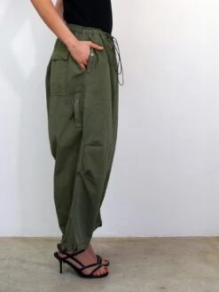 Religion Oversized Cargo Parachute Pant - Khaki -RIVE IS Clothing Shop VJWQ9 SQ3 0000000047 GREEN MDo