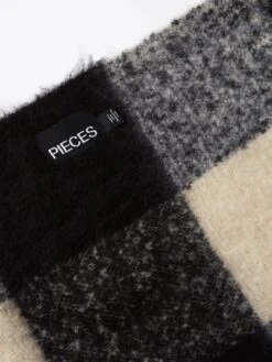 PIECES Jikki Check Scarf - Black -RIVE IS Clothing Shop VK8ZS SQ4 0000000004 BLACK SLd1
