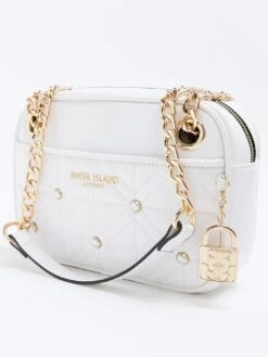 River Island Pearl Chain Front Boxy Bag - White -RIVE IS Clothing Shop VKUSE SQ5 0000000013 WHITE SLi