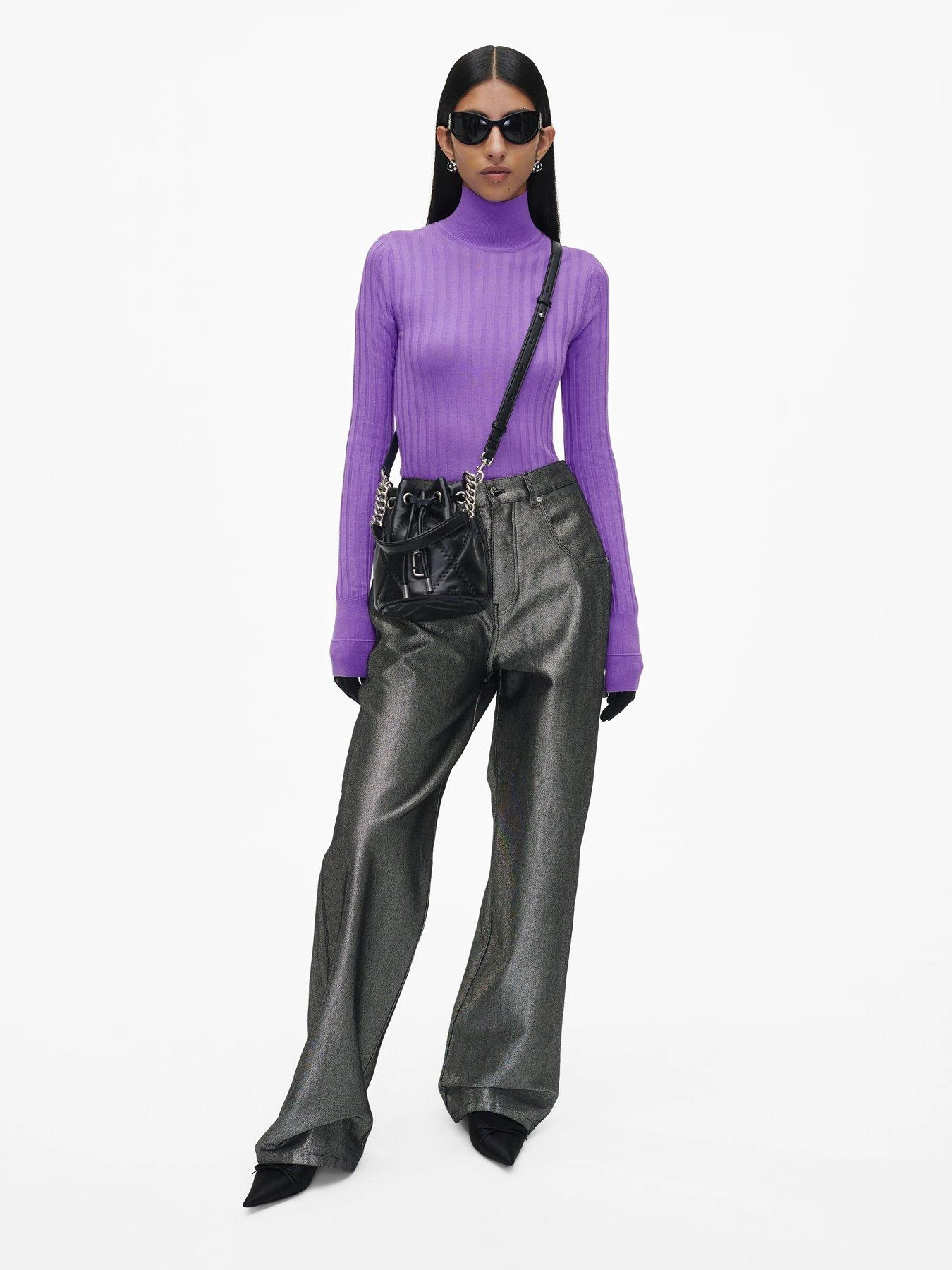 MARC JACOBS The Quilted Bucket Bag - Black 4 MARC JACOBS The Quilted Bucket Bag - Black - Image 2