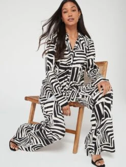 V By Very Kickflare Plisse Trouser - Print -RIVE IS Clothing Shop VLIU9 SQ6 0000000270 PRINT MDd2