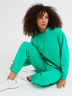 PIECES Chilli Long Sleeve Hoodie - Green -RIVE IS Clothing Shop VLKHI SQ4 0000000047 GREEN MDd