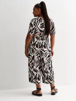 New Look Curves Black Abstract Print Wide Leg Crop Jumpsuit - Print -RIVE IS Clothing Shop VM9CU SQ2 0000000270 PRINT MDb