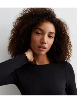 New Look Black Ribbed Frill Long Sleeve Top -RIVE IS Clothing Shop VM9DM SQ4 0000000004 BLACK MDd