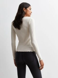 New Look Cream Ribbed Frill Long Sleeve Top -RIVE IS Clothing Shop VM9DN SQ2 0000000067 CREAM MDb