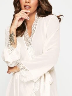 Ann Summers Nightwear & Loungewear The Intrigue Robe -RIVE IS Clothing Shop VMF7A SQ4 0000000013 WHITE MDd