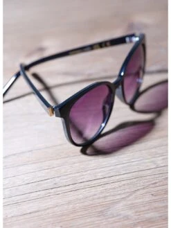 Mint Velvet Portofino Round Sunglasses -RIVE IS Clothing Shop VMKKS SQ5 0000000004 BLACK SLd2