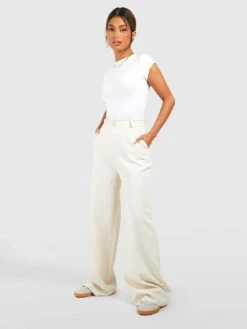 Boohoo Straight Leg Tailored Trousers - Cream