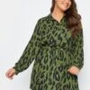 Yours Utility Tunic Khaki Animal 1 Yours Utility Tunic Khaki Animal -RIVE IS Clothing Shop VNKSG SQ1 0000000047 GREEN MDf