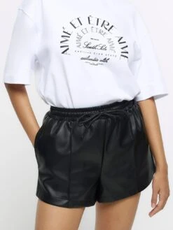 River Island Pu Elasticated Runner Short - Black -RIVE IS Clothing Shop VNTNN SQ4 0000000004 BLACK MDd