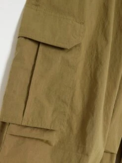 River Island Straight Leg Cargo Parachute Pant -RIVE IS Clothing Shop VNTOC SQ5 0000000047 GREEN MDd1