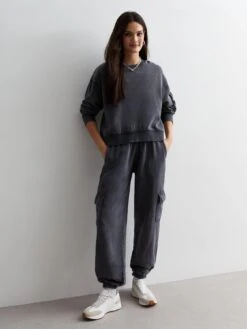 New Look Dark Grey Acid Wash Cuffed Cargo Joggers