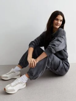 New Look Dark Grey Acid Wash Cuffed Cargo Joggers -RIVE IS Clothing Shop VNWSV SQ3 0000000070 DARK GREY MDo