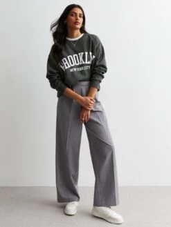 New Look Dark Grey Brooklyn Logo Sweatshirt -RIVE IS Clothing Shop VNWSY SQ3 0000000005 GREY MDo