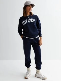 New Look Navy East Coast Logo Crew Neck Sweatshirt -RIVE IS Clothing Shop VNWT2 SQ3 0000000020 BLUE MDo