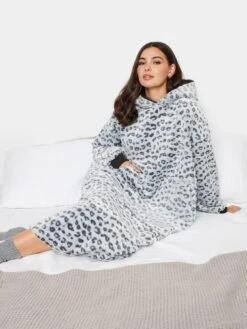 Long Tall Sally Animal Snuggle Hoodie -RIVE IS Clothing Shop VOGTV SQ4 0000000005 GREY MDd