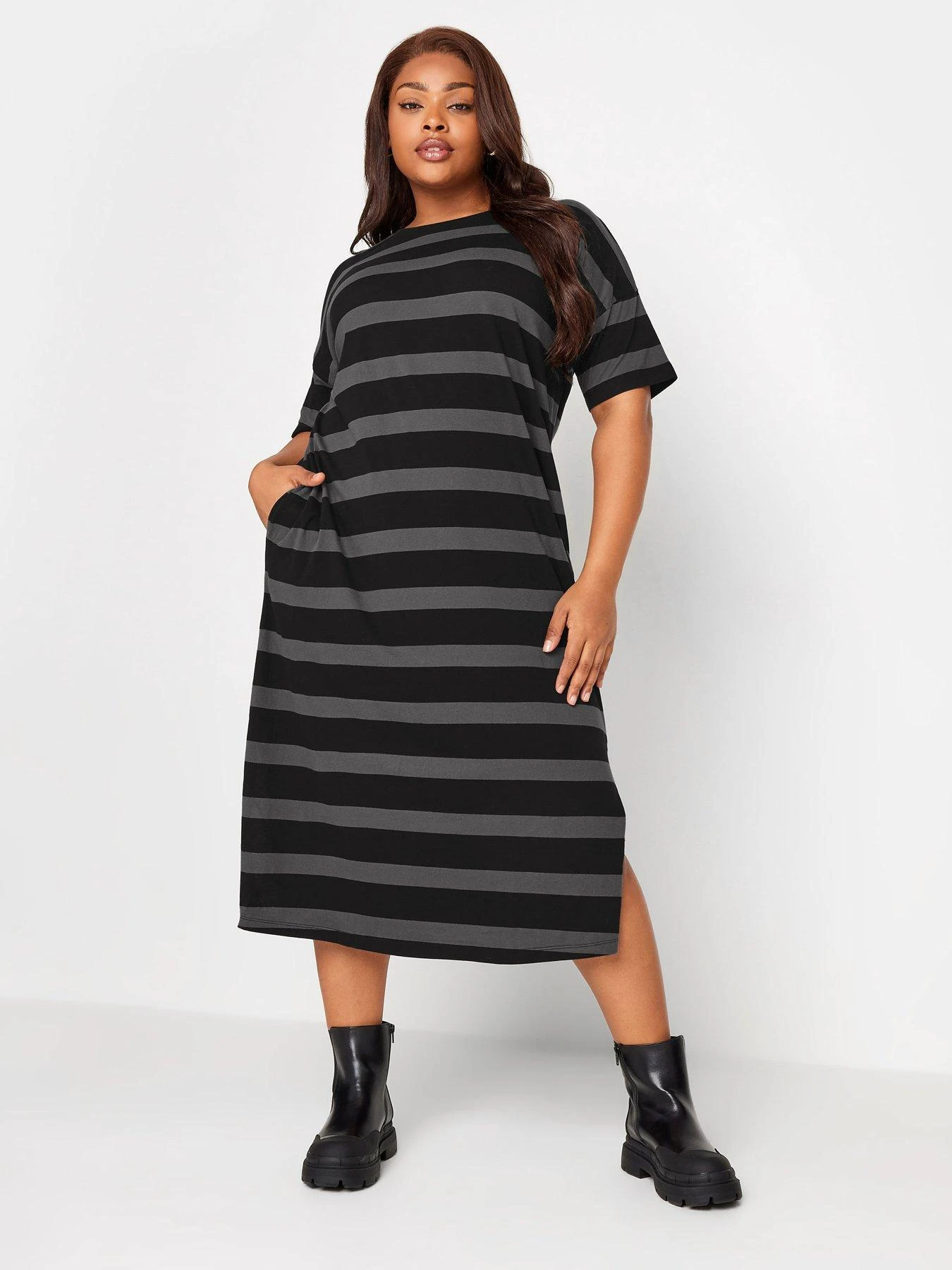 Yours Oversized T-Shirt Jumbo Stripe Midaxi Dress. Grey/Black 7 Yours Oversized T-Shirt Jumbo Stripe Midaxi Dress. Grey/Black - Image 5