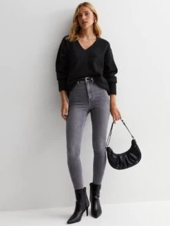 New Look Black Knit V Neck Jumper -RIVE IS Clothing Shop VP2AE SQ3 0000000004 BLACK MDo