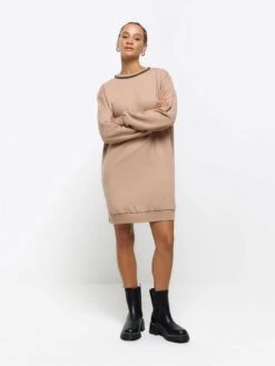 River Island Necklace Detail Sweatshirt - Light Brown -RIVE IS Clothing Shop VPG8Z SQ3 0000000143 BROWN MDo