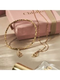 ChloBo GOLD DELICATE CUBE CHAIN INTERLOCKING HEART AND ANGEL WING NECKLACE -RIVE IS Clothing Shop VPVVL SQ2 0000000036 GOLD MDf