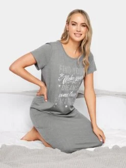 Long Tall Sally Star Texture Text Maxi Nightdress -RIVE IS Clothing Shop VPXXO SQ3 0000000004 BLACK MDo