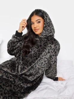 PixieGirl Petite Animal Heart Snuggle Hoodie -RIVE IS Clothing Shop VR0CU SQ4 0000000005 GREY MDd