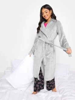 PixieGirl Petite Stitch Detail Shawl Collar Robe - Grey