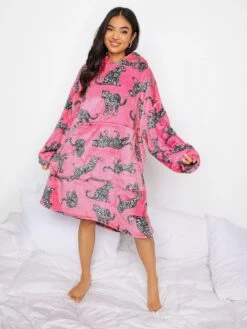 PixieGirl Petite Conv Leopard Snuggle Hoodie