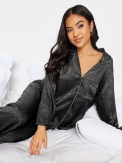 PixieGirl Petite Black Jacquard Animal Satin Pj Set -RIVE IS Clothing Shop VR0EJ SQ4 0000000004 BLACK MDd