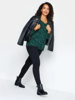 M&Co Petite Petite Green Ditsy Print Top -RIVE IS Clothing Shop VROK9 SQ3 0000000047 GREEN MDo